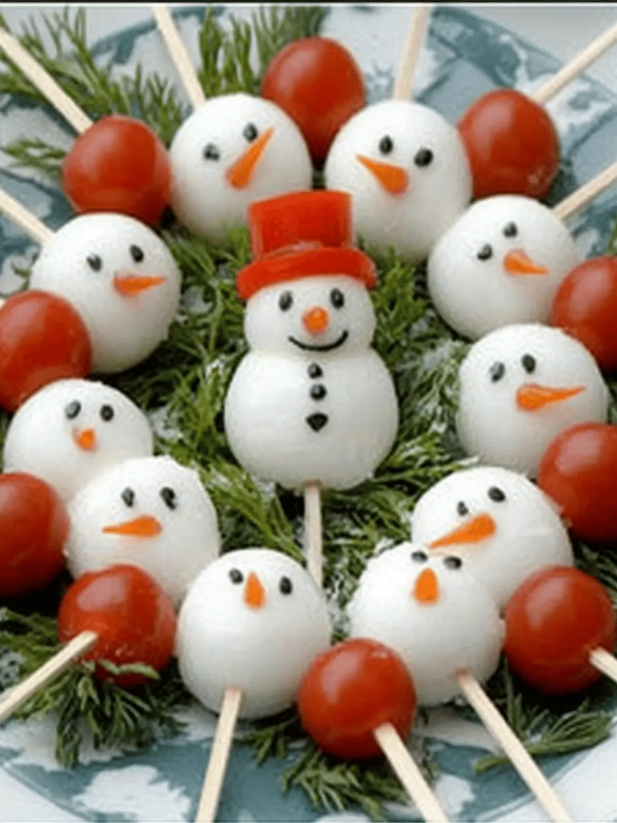 Delicious Snowman Stick Platter Perfect for Holiday Parties 2 Snowman Stick Platter