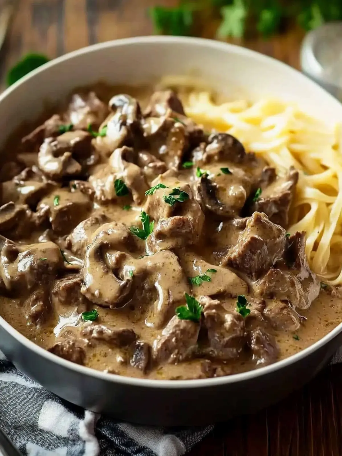 Authentic Classic Beef Stroganoff That Warms the Heart 5 Authentic Classic Beef Stroganoff